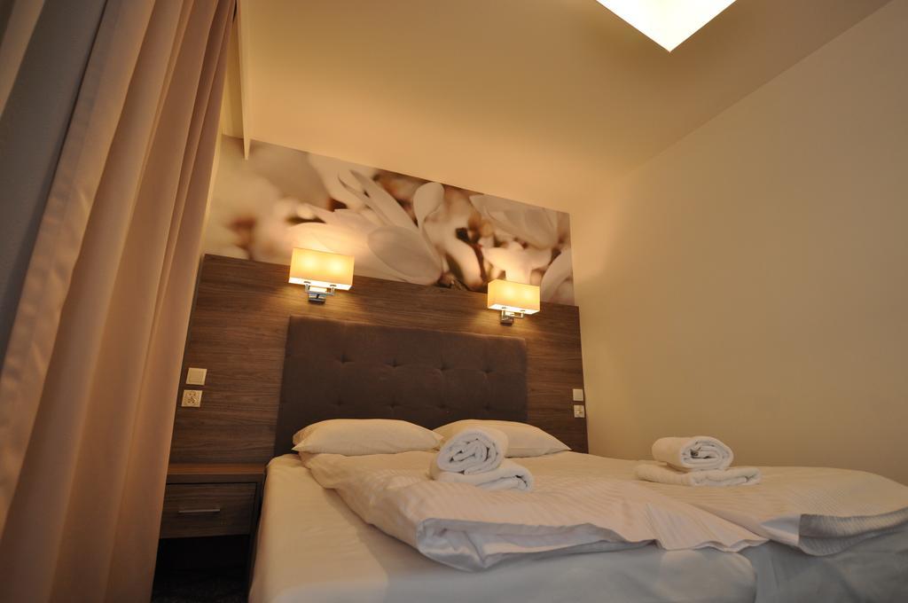 Pass Hotel Zebrzydowice Exterior foto