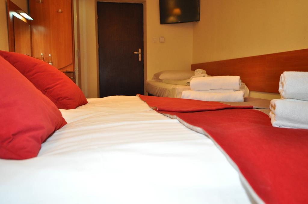 Pass Hotel Zebrzydowice Exterior foto